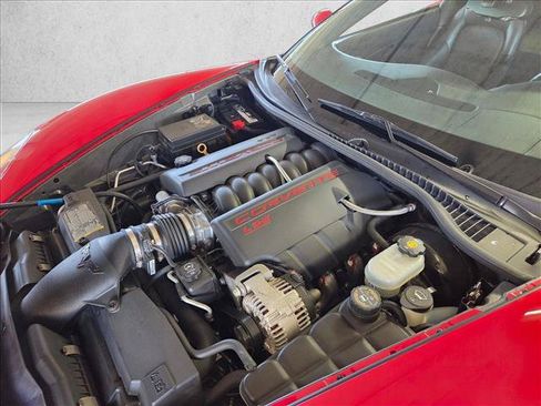 Used 2007 Chevrolet Corvette Coupe w/ Performance Package RWD image 19