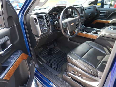 Used 2017 Chevrolet Silverado 1500 LTZ w/ LTZ Plus Package AWD/4WD image 13