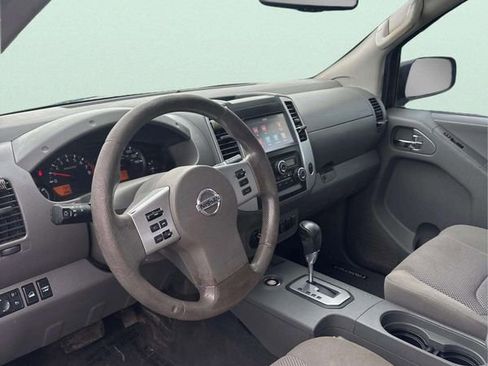Used 2020 Nissan Frontier SV AWD/4WD image 16