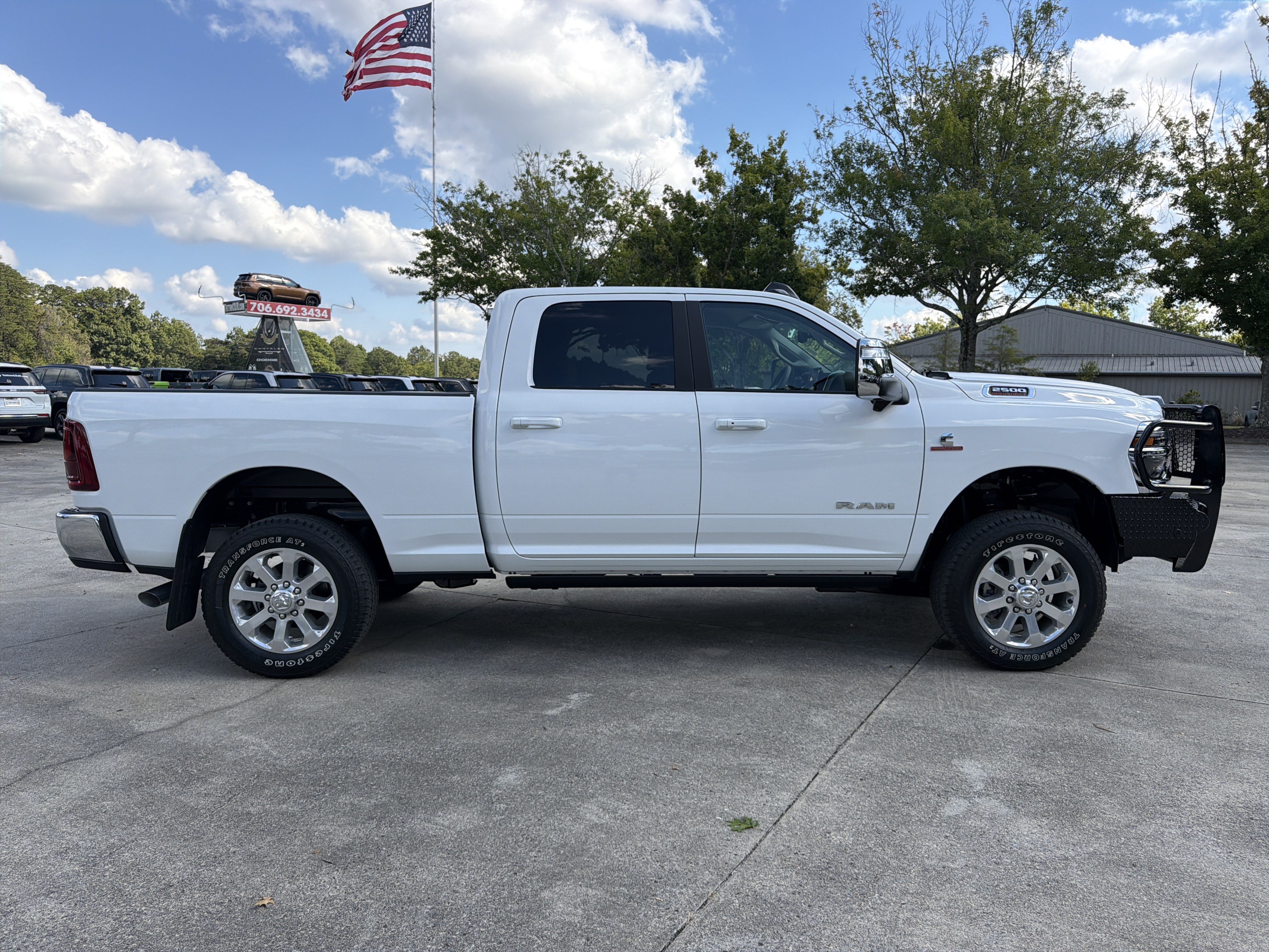 Used 2026 RAM 2500 Laramie AWD/4WD image 8