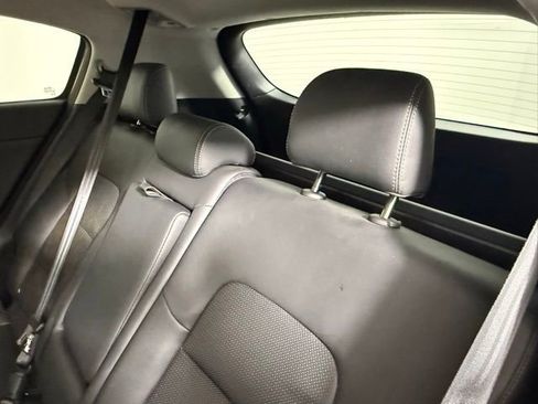 Used 2020 Kia Sportage EX image 38