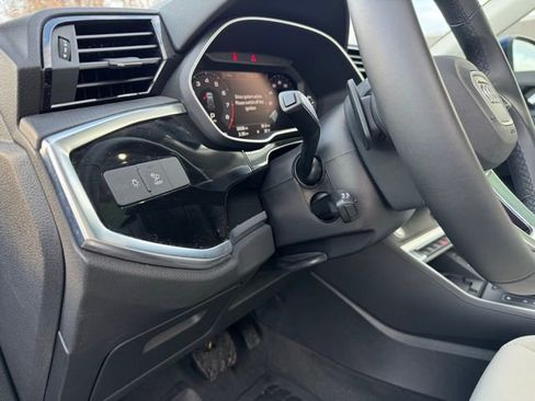 Certified 2025 Audi Q3 2.0T Premium w/ Convenience Package image 12