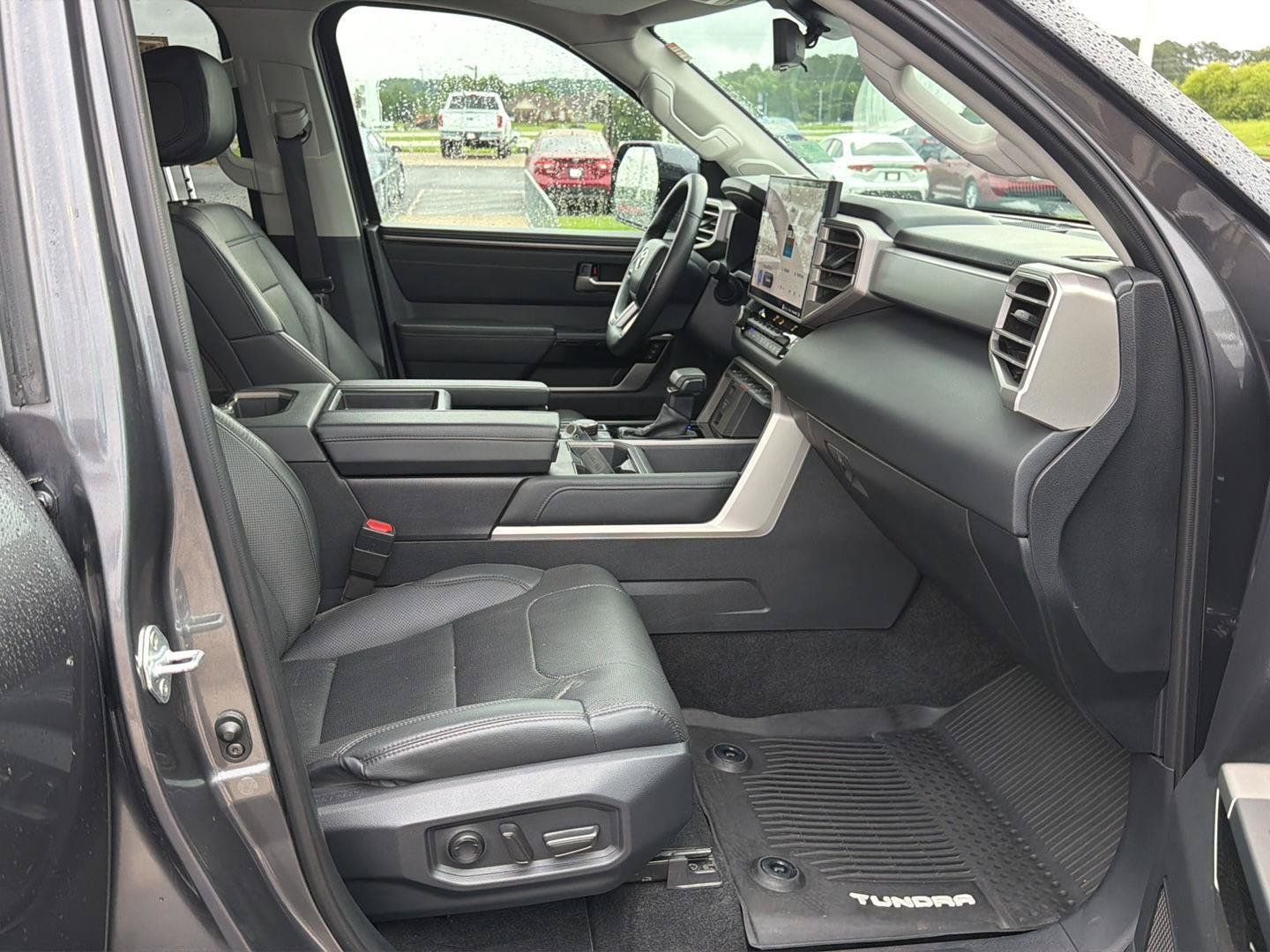 Used 2023 Toyota Tundra Limited w/ TRD Off-Road Package AWD/4WD image 13