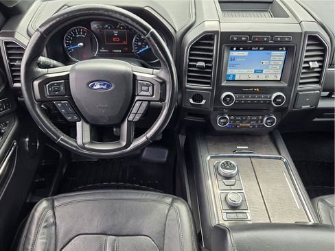Used 2018 Ford Expedition Limited w/ Equipment Group 302A AWD/4WD image 25