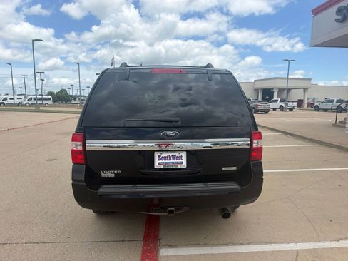 Used 2017 Ford Expedition Limited RWD image 6