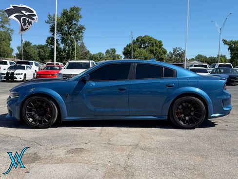 Used 2022 Dodge Charger SRT Hellcat w/ Harman/Kardon Audio Group RWD image 4