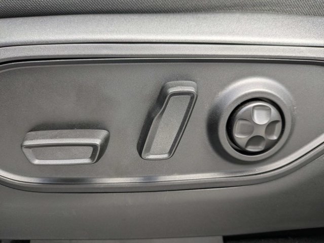 New 2026 Jeep Grand Cherokee Altitude RWD image 21