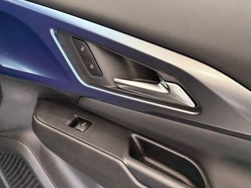 New 2026 Chevrolet Equinox EV LT image 23