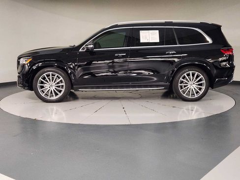 Used 2024 Mercedes-Benz GLS 580 4MATIC image 5