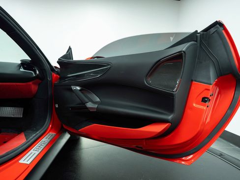 Used 2021 Ferrari SF90 Stradale image 39