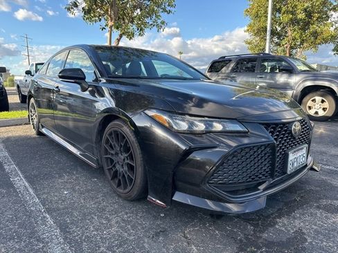 Used 2021 Toyota Avalon TRD image 4