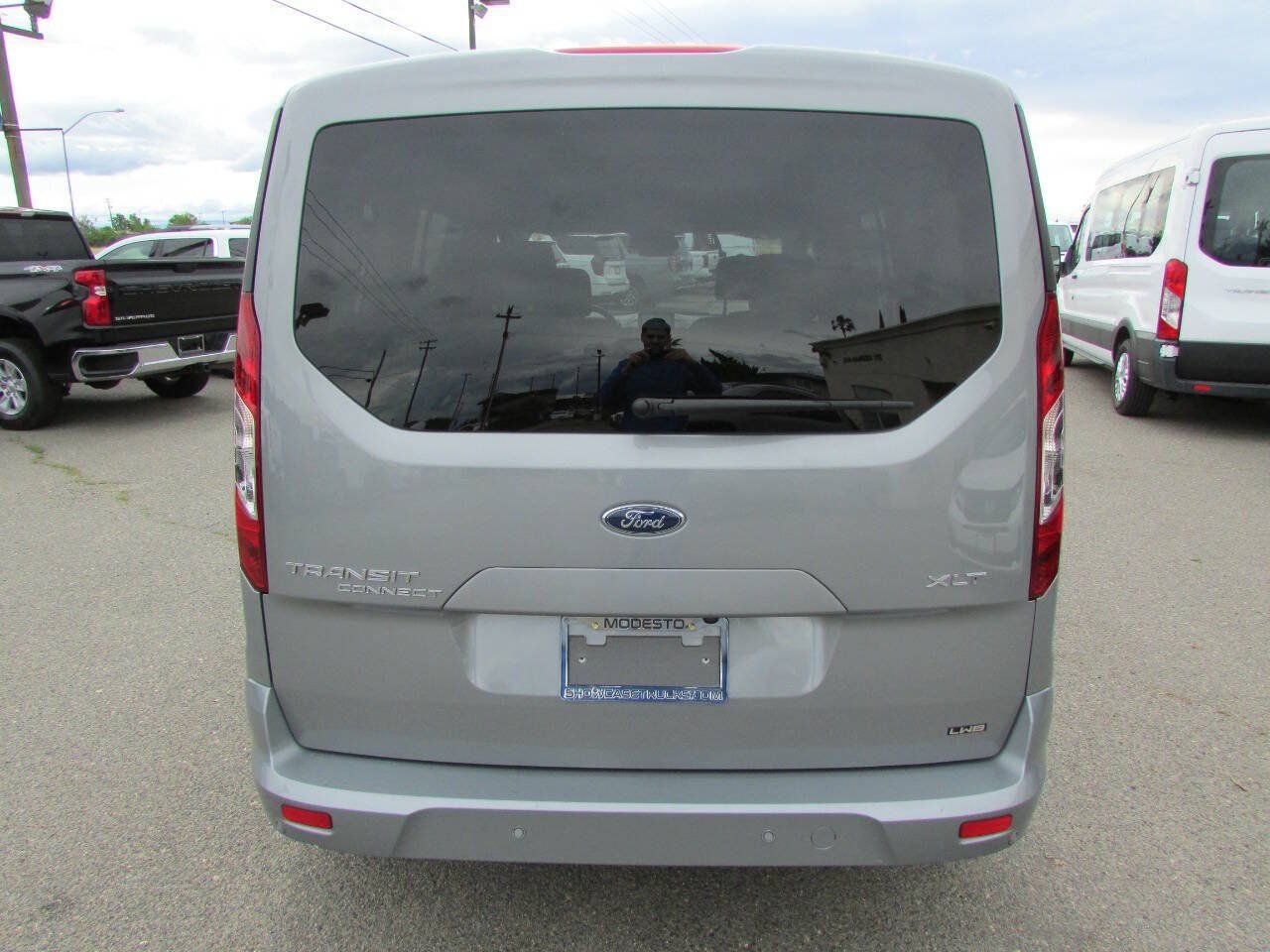 Used 2023 Ford Transit Connect XLT FWD image 7