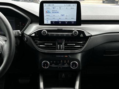 Used 2025 Ford Escape Active FWD image 18