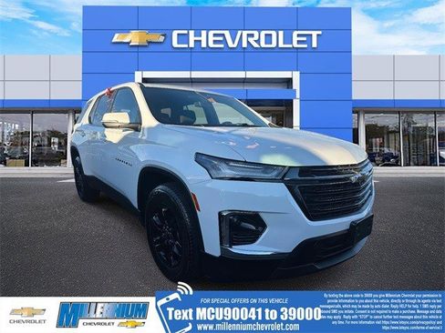 Certified 2023 Chevrolet Traverse LT w/ Midnight/Sport Edition image 1