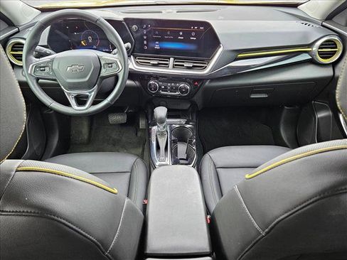 Used 2024 Chevrolet Trax ACTIV w/ Sunroof Package FWD image 18