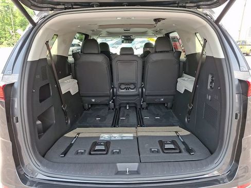 Certified 2024 Kia Carnival SX Prestige FWD image 30