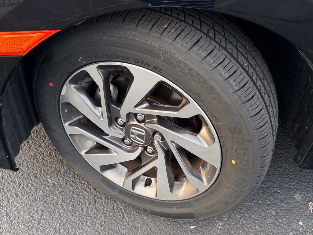 Used 2018 Honda Civic EX image 35