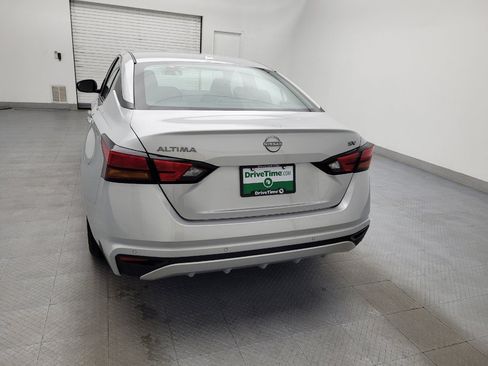 Used 2024 Nissan Altima 2.5 SV image 6
