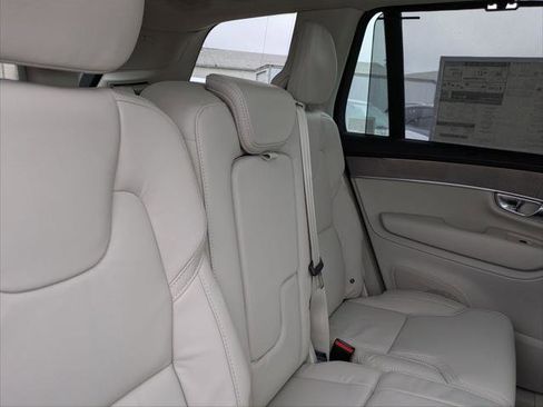 New 2026 Volvo XC90 T8 Ultra image 13