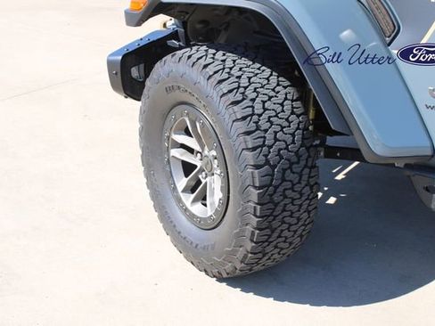 Used 2024 Jeep Wrangler Unlimited Rubicon 392 image 9