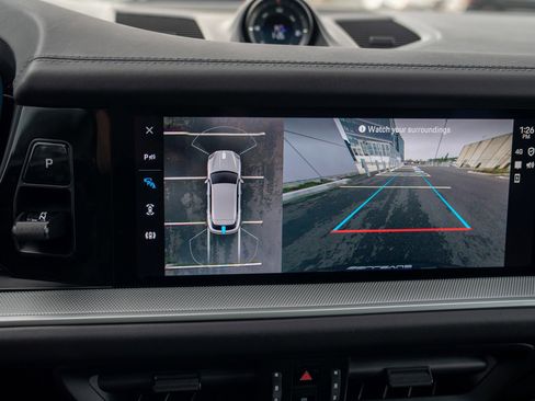 Used 2024 Porsche Cayenne S image 18