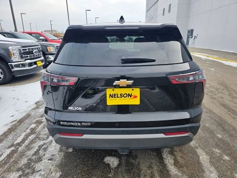 Used 2025 Chevrolet Equinox LT image 8