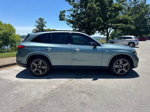 Used 2025 Mercedes-Benz GLC 350e 4MATIC image 9