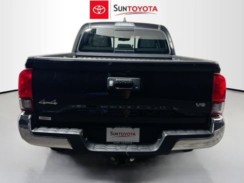 Used 2021 Toyota Tacoma SR5 image 5