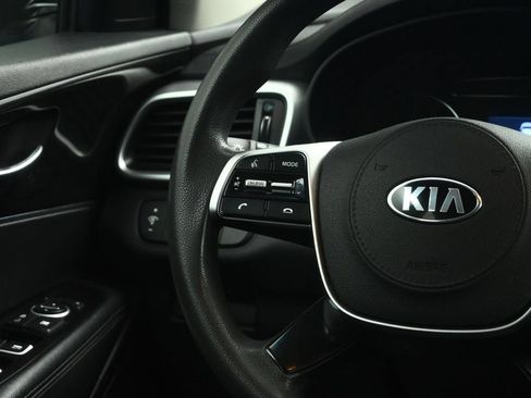 Used 2020 Kia Sorento FWD V6 image 42