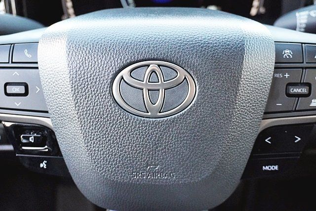 Used 2026 Toyota Camry LE FWD image 46