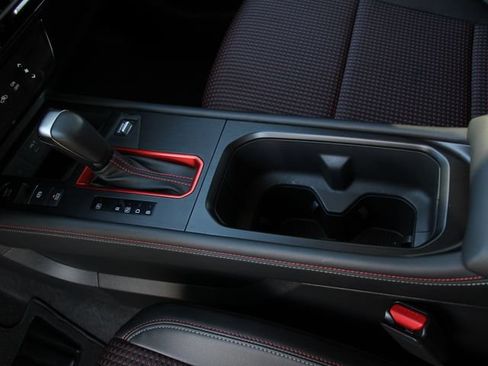 Certified 2025 Nissan Kicks SR AWD/4WD image 22