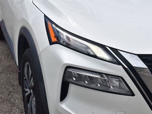 Used 2021 Nissan Rogue SV w/ Premium Package FWD image 18
