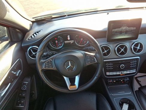 Used 2020 Mercedes-Benz GLA 250 4MATIC image 12