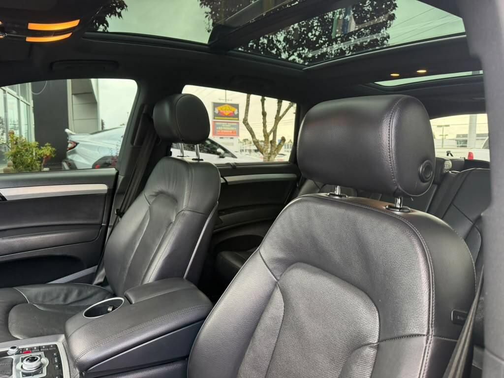 Used 2014 Audi Q7 3.0T S line Prestige w/ S Line Package AWD/4WD image 10