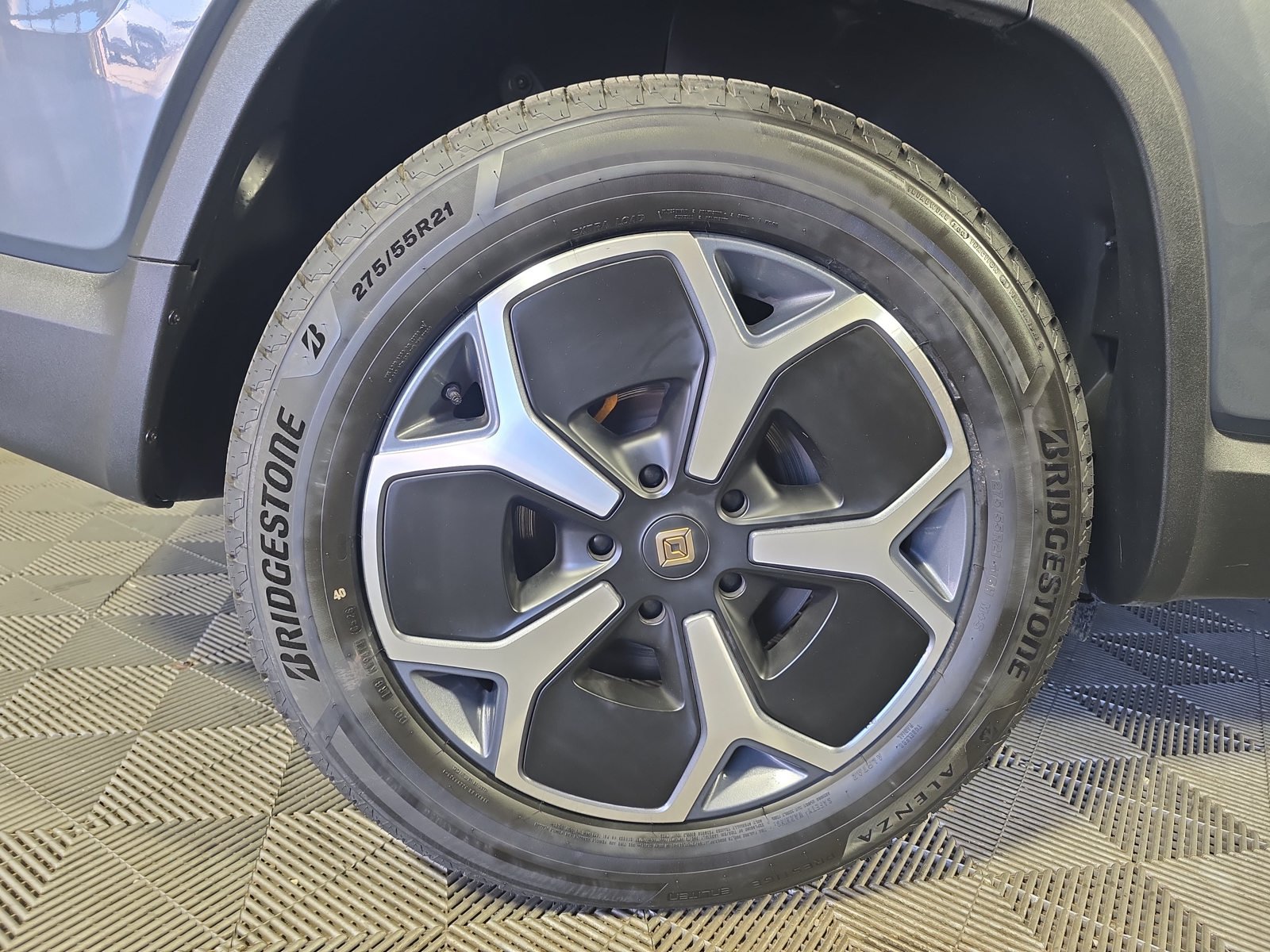Used 2022 Rivian R1S Launch Edition Quad AWD/4WD image 12