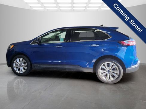 Used 2022 Ford Edge Titanium w/ Equipment Group 301A AWD/4WD image 4