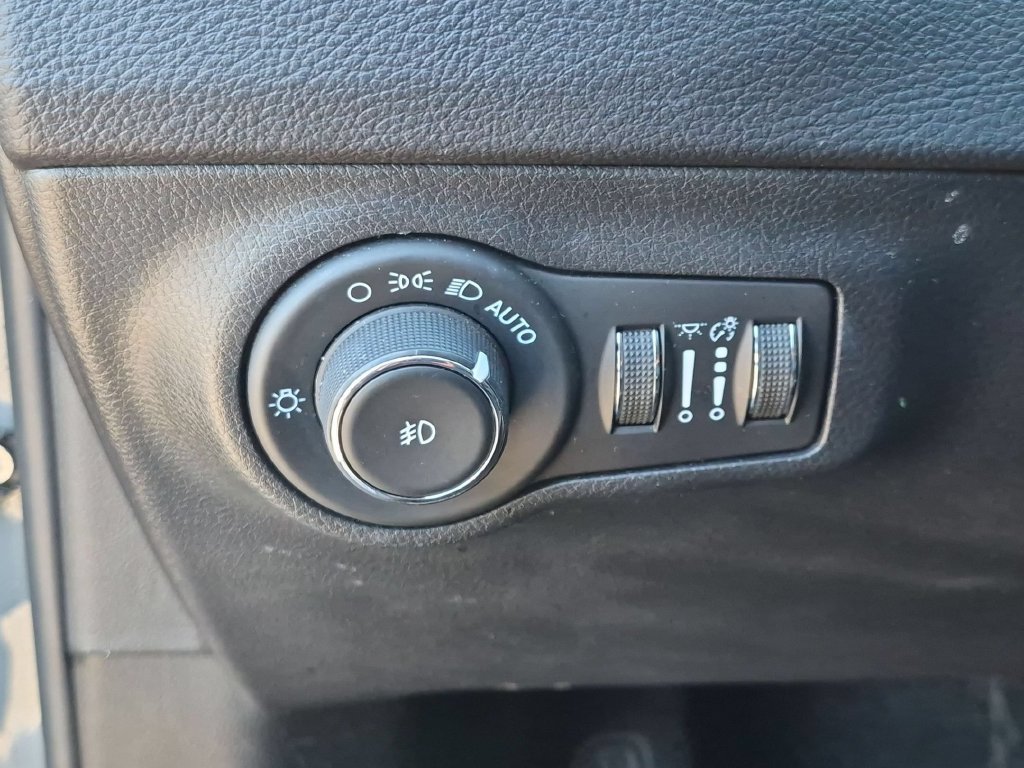 Used 2021 Jeep Compass Limited AWD/4WD image 14