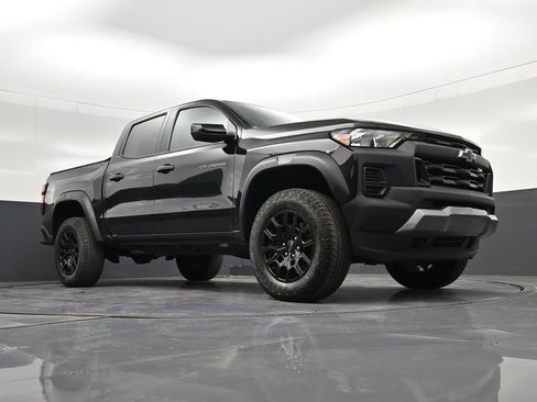 Used 2024 Chevrolet Colorado Trail Boss w/ Technology Package image 28