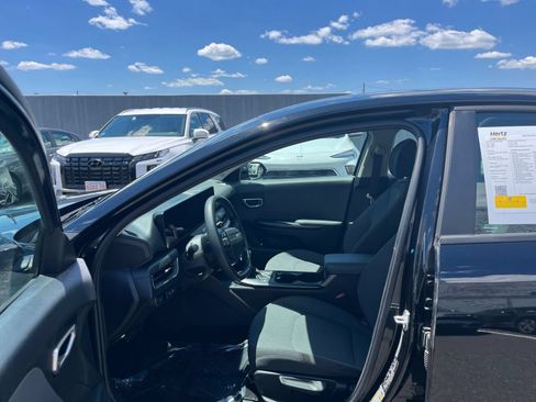 Used 2025 Kia K4 FWD image 27
