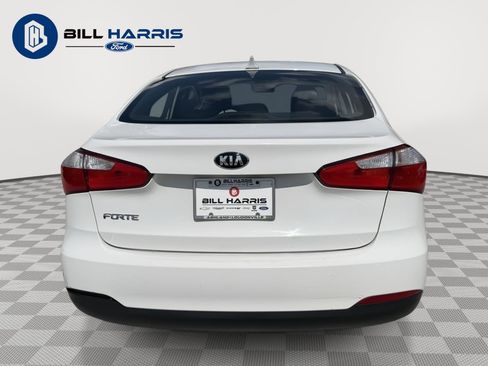 Used 2016 Kia Forte LX FWD image 6
