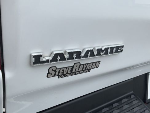 Used 2019 RAM 1500 Laramie AWD/4WD image 28
