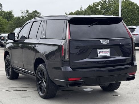 Used 2024 Cadillac Escalade Sport Platinum AWD/4WD image 4