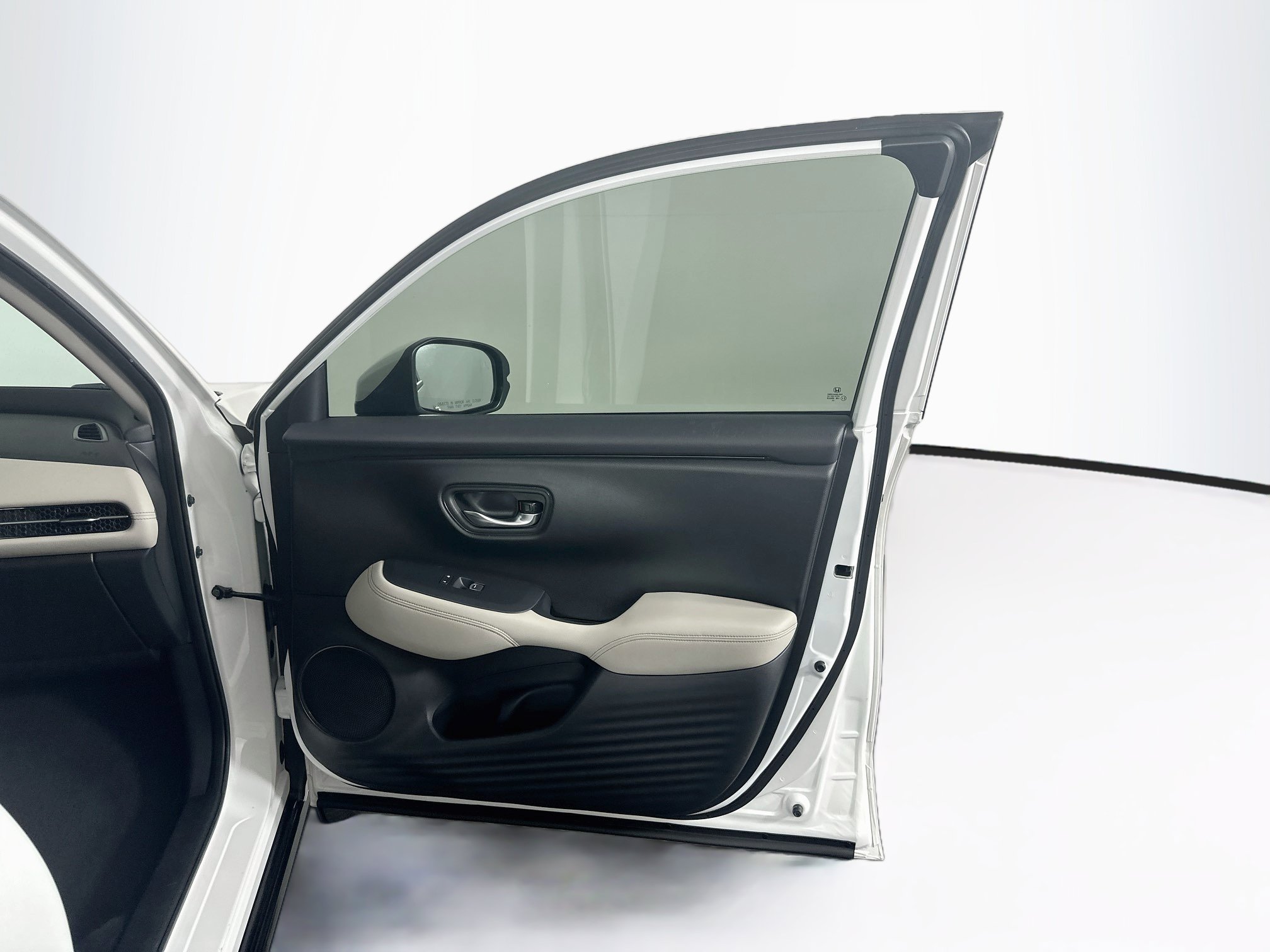 Used 2024 Honda HR-V EX-L image 31