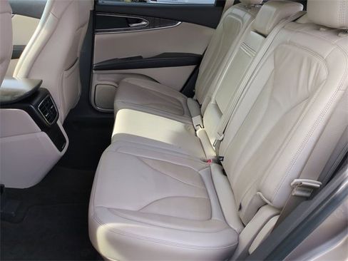 Used 2019 Lincoln Nautilus Select w/ Cargo Utility Package image 22