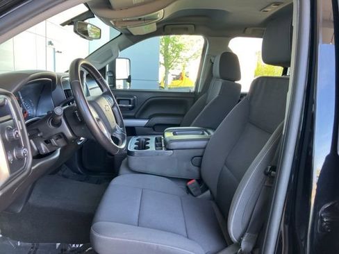 Used 2018 Chevrolet Silverado 1500 LT w/ All Star Edition AWD/4WD image 19