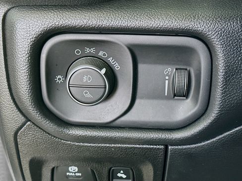 Used 2022 RAM 1500 Big Horn image 16