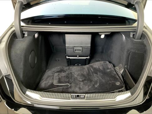 Certified 2026 Mercedes-Benz Maybach S 680 4MATIC image 40