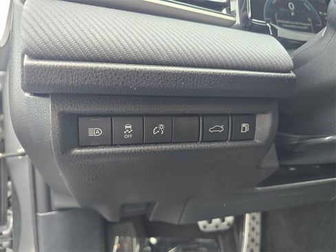 Used 2025 Toyota Camry SE image 20