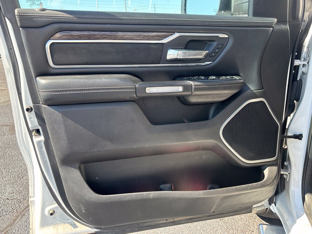 Used 2020 RAM 1500 Laramie RWD image 6