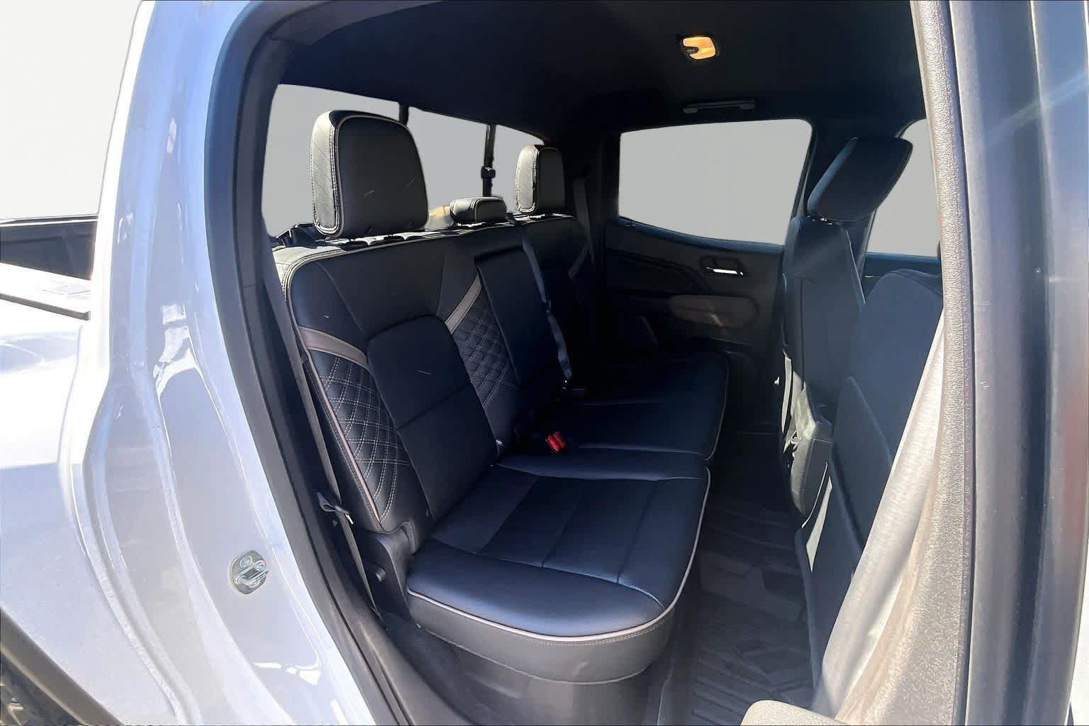 Used 2023 GMC Canyon Denali AWD/4WD image 20